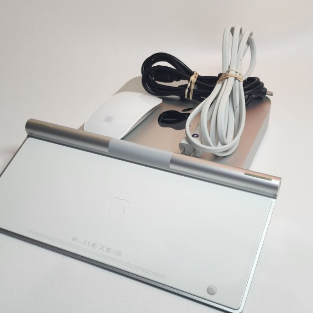 Escritorio Apple Mac Mini 2014 | 2.6 i5 de dos núcleos 8GB 128GB SSD/